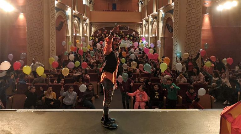 Celebramos el Día internacional de las personas migrantes con más de 200 niños y niñas de Jerez