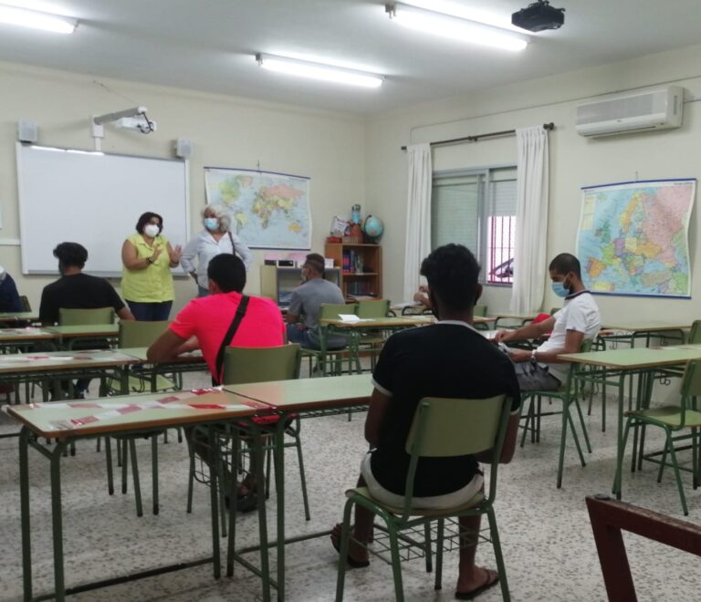 Nuestros chicos de Incorpora Joven comienzan la Educación Secundaria para Adultos